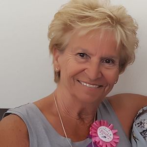 Meet your Posher, Angie